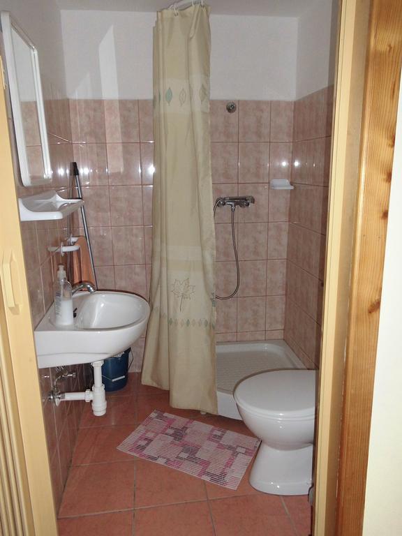 Fenyves Apartman Sarospatak Ngoại thất bức ảnh